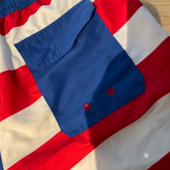 Vineyard Vines Swim Short - Picture 5 of 6